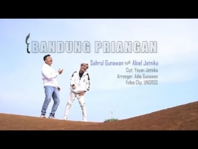 Regional liedjes  : Bandung Priangan”, gezongen door Syahrul Gunawan en Abiel Jatnika