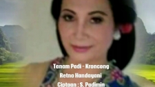 Kerontjongliedjes : Tanam Padi Keroncong  gezongen door Retno Handayani