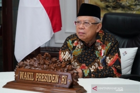 Vice-president van Indonesië, Ma&#039;ruf Amin, houdt een toespraak bij de online inhuldiging van de Asian Cyber University, vanuit zijn officiële residentie in Jakarta op dinsdag (22 september 2020)