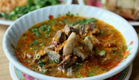 Coto Makassar, een speciale soup van Zuid Sulawesi
