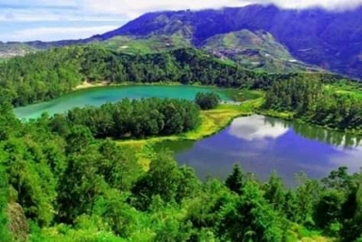 Telaga Warna : Een plek met natuurlijke fenomenen In Banjarnegara, Midden-Java