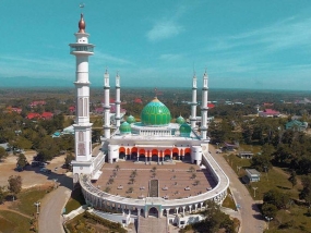 Grote Moskee van Madani Pasir Pangaraian uit provincie Riau