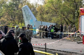 Buitenland : Dodental crash militair vliegtuig Oekraïne stijgt naar 26