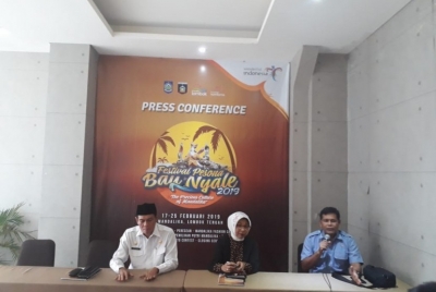 Verscheidenheid aan Attracties klaar om het Lombok Nyale Bau Festival te verlevendigen