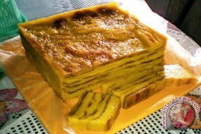 Kue Delapan Jam, Een speciale cake van Palembang