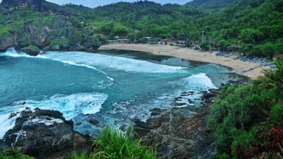 Het strand Siung in Yogyakarta