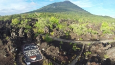 Batu Angus: een toerisme van stuk rotsen  in Ternate, Noord Maluku