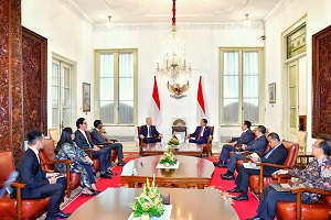 Tony Blair rencontre le président Jokowi pour discuter de l'investissement d'IKN