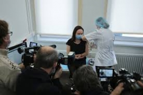 La vaccination de masse contre le coronavirus Spoutnik V commence à Moscou