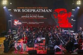 Sandiaga Uno : les chansons de WR Soepratman inspirent la jeune génération