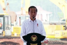 La République d&#039;Indonésie est toujours confiée par les entreprises mondiales malgré la crise, a affirmé le président Jokowi