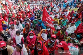La Journée internationale des femmes, 20 mille femmes indiennes protestent contre la loi agricole