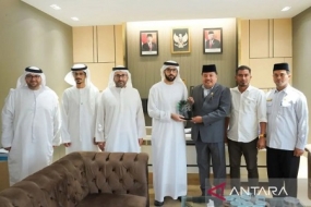 Émirats arabes unis examinent les offres d&#039;investissement dans la religion à Aceh, a affirmé DPRA
