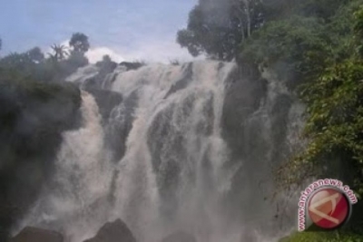 La cascade de Gangsa, Way Kanan, la province de Lampung