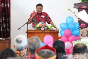 Olly Dondokambey, gouverneur de Sulawesi du Nord