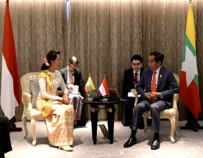 Le président Jokowi a rencontré samedi (6/22) Aung San Suu Kyi à l&#039;hôtel Athénée à Bangkok.