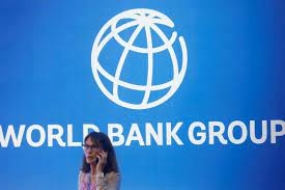 La Banque mondiale approuve un fonds de 400 millions de dollars pour surmonter les vulnérabilités financières de l&#039;Indonésie