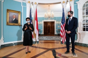 Rencontre la ministre indonésienne des Affaires étrangères, Retno Marsudi à Washington, le secrétaire d&#039;État américain a félicité l&#039;Indonésie