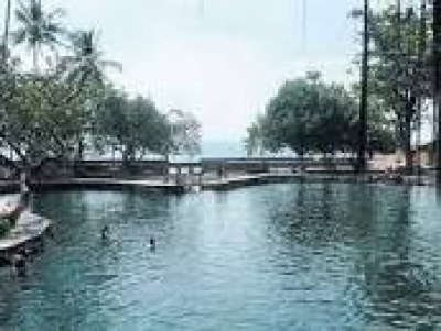 Das Schwimmbad Yeh Sanih in Bali