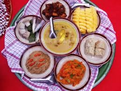 Die Tradition des Makan Bedulang in Belitung