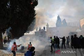 57 Menschen sind  bei jüngsten Zusammenstößen in der Al-Aqsa- Moschee verletzt