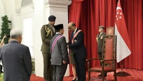 Verteidigungsminister Prabowo erhält vom Präsidenten Singapurs die Auszeichnung für herausragende Leistungen im Dienst