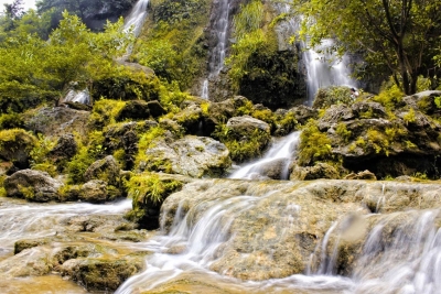 Der Sri Gethuk Wasserfall in Yogyakarta