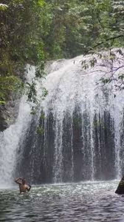 Der Mandin Damar Wasserfall in Süd-Kalimantan