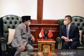 Indonesischer Verteidigungsminister begrüßt den Besuch des chinesischen Botschafters
