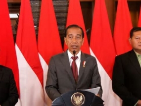 Präsiden Joko Widodo  traf nach einem Besuch in zwei Ländern in Indonesien ein