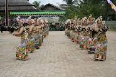 Der Enggang Tanz aus Ost Kalimantan