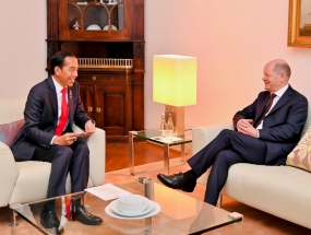Präsident Joko Widodo triaf sich bilateral mit Bundeskanzler Olaf Scholz