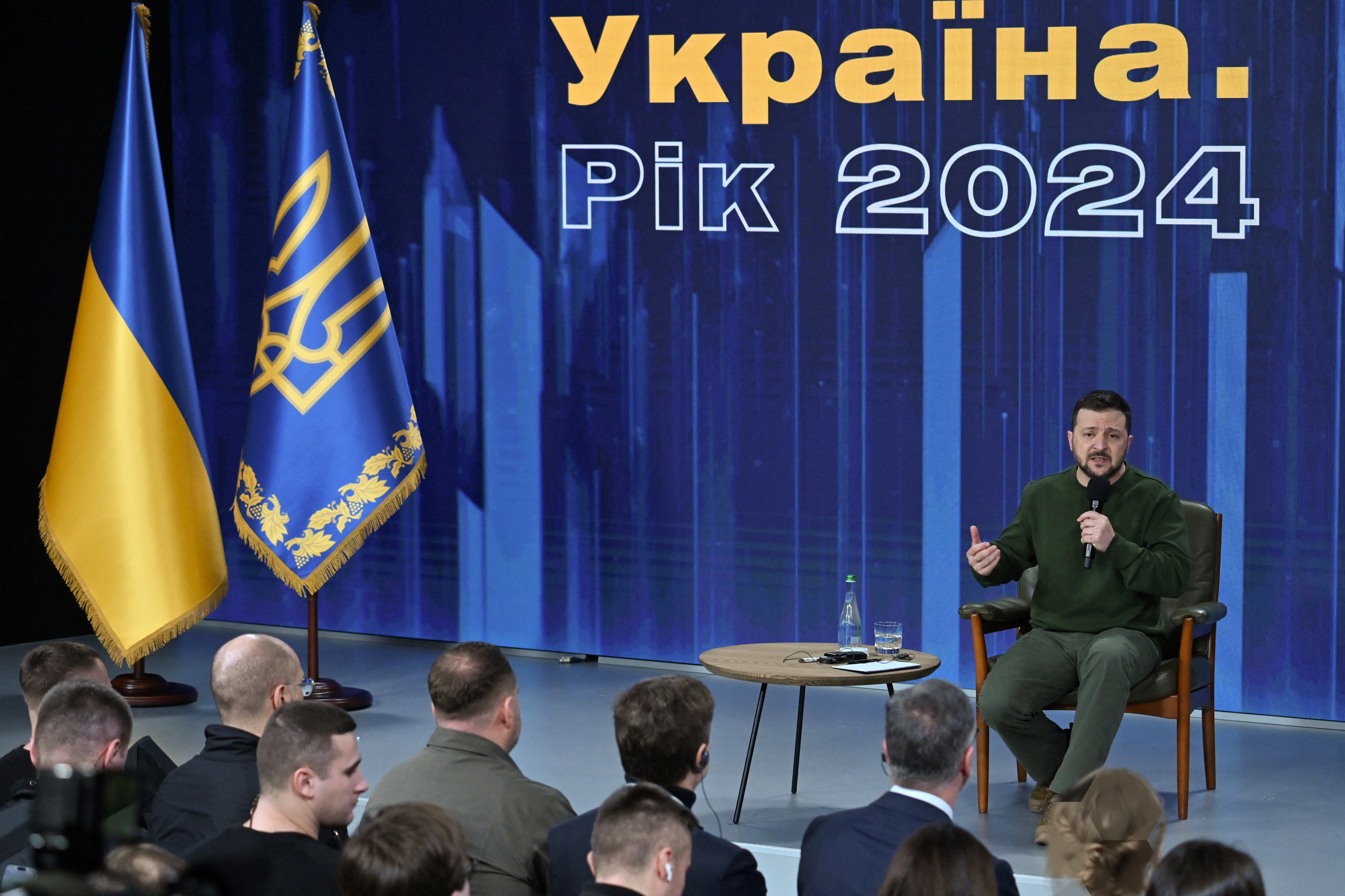 Presiden Ukraina, Volodymyr Zelenskyy menghadiri konferensi pers dalam forum 