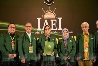 Menteri Keuangan Sri Mulyani Indrawati usai terpilih sebagai Ketua Umum Ikatan Ahli Ekonomi Islam Indonesia 2019-2023 di Jakarta, Sabtu (24/8/2019). (Dokumentasi Biro Komunikasi dan Layanan Informasi Kementerian Keuangan)