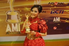 Dian Mita Kurniasari Penyanyi Keroncong Dian Mita Masuk Nomine AMI Awards 2018 