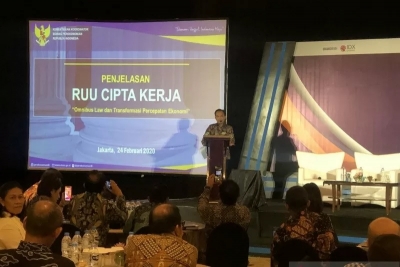 Sekretaris Menteri Koordinator Bidang Perekonomian Susiwijono di Hotel JS Luwansa, Jakarta, Senin (24/2/2020). (ANTARA/AstridFaidlatulHabibah)