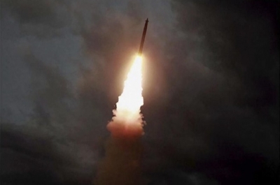 Sitem peluncuran rudal Korut (Foto: KRT via AP Video)