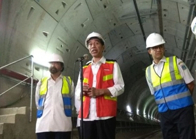 Tinjau Pembangunan MRT, Presiden Harap Selesai Tepat Waktu