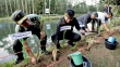 Pemerintah kota Bandung Gencar Tanam Pohon di Bantaran Sungai