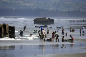 Daerah Wisata Upayakan Pengendalian Sampah di Laut