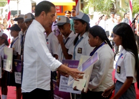 Joko Widodo大統領は、Kupangで国家の公開講演会をする
