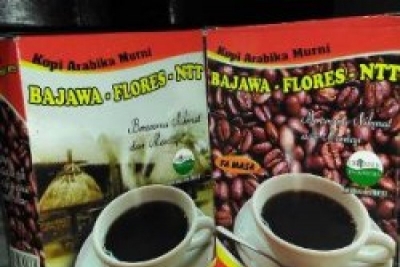 Flores の魅力的なNGADAとバジャワコーヒー