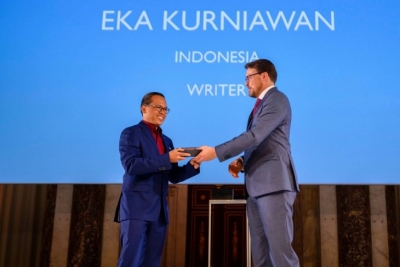 インドネシアの作家が2018年のプリンス・クラウス賞を受賞した