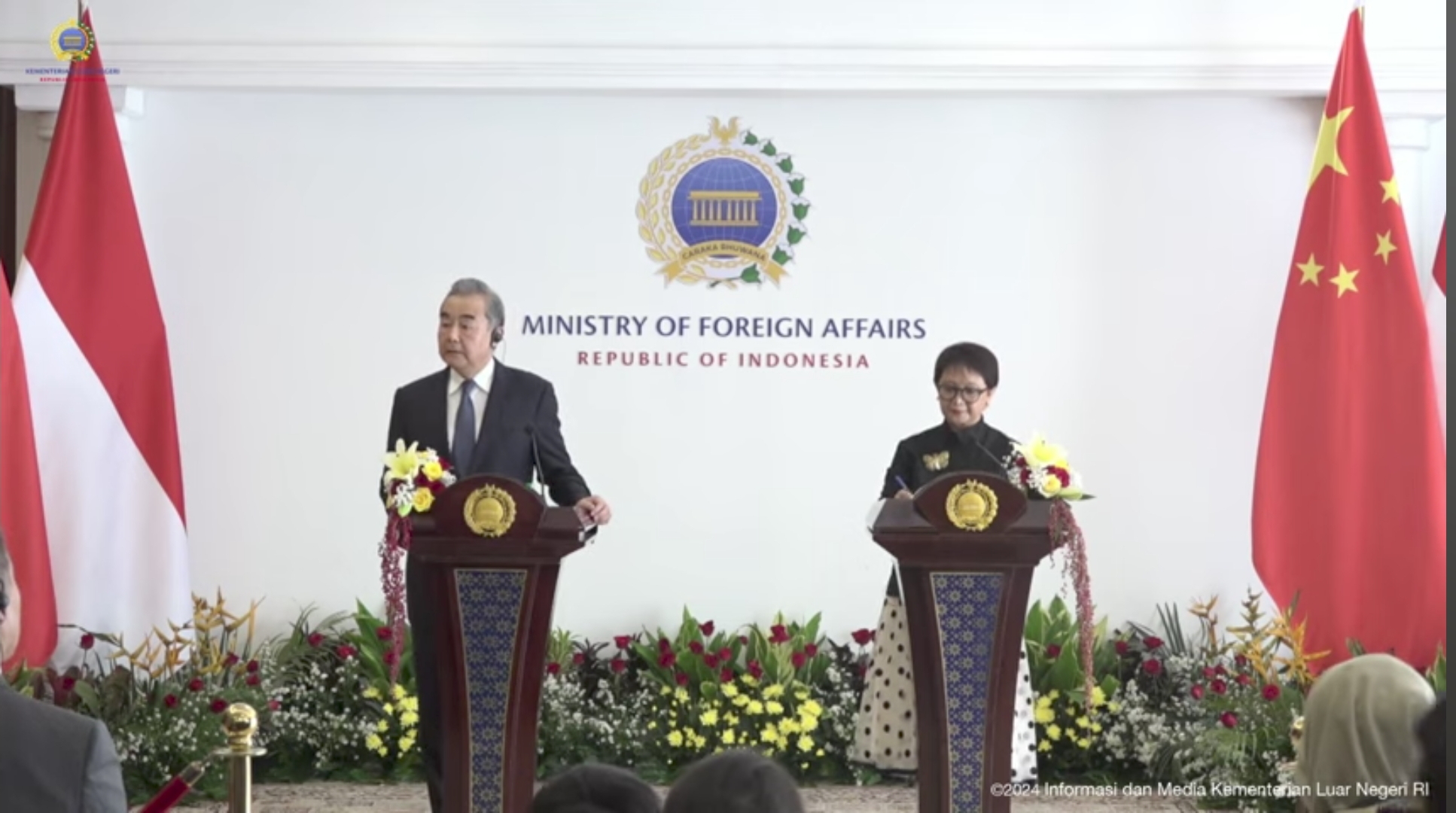 印尼和中国的外长会谈经济合作