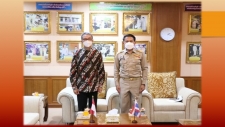 印尼大使与泰国利益相关者讨论国防和教育合作