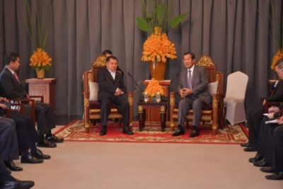 于Lotus Blanc Resort Siem Reap印尼副总统 Jusuf Kalla -柬埔寨总理举行双边会谈
