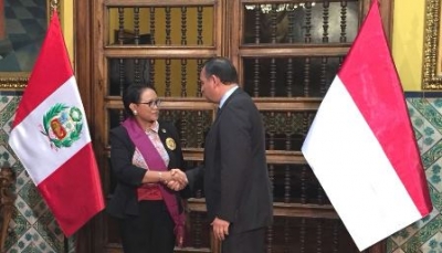 印尼与秘鲁外长讨论双边合作