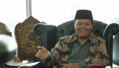 Hidayat Nur Wahid对苏丹大使表示赞赏关于印尼的民主。