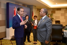 佐科总统欢迎与特罗瓦达总理的首次会晤