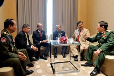 印度尼西亚国防部长Prabowo Subianto于周日在泰国曼谷出席了东盟国防部长会议（ADMM）务虚会（11/17/2019）